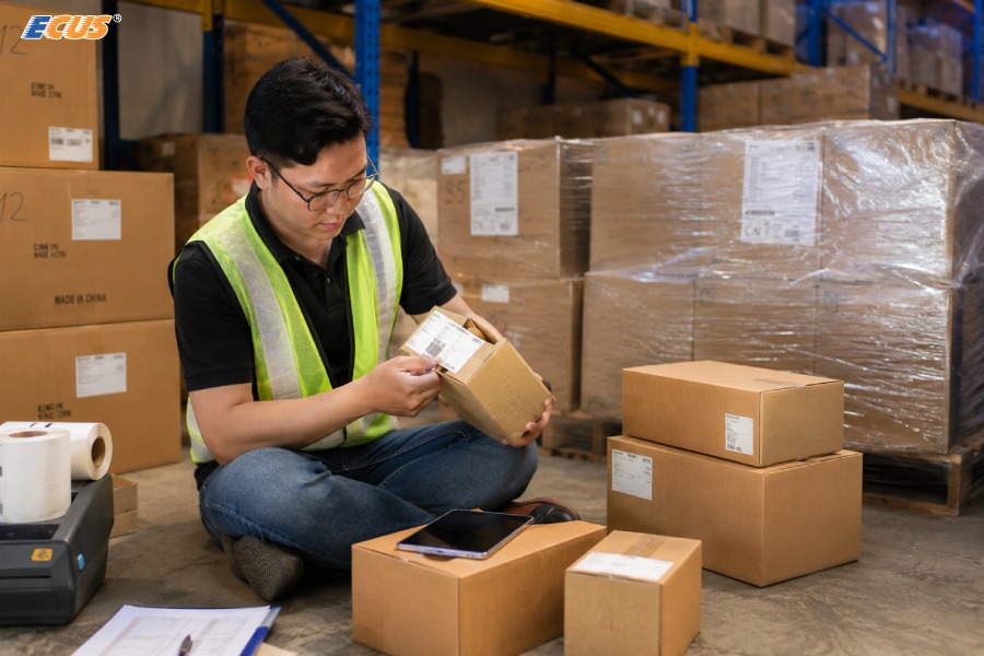 Nhãn hàng hóa cần được dán ở vị trí dễ quan sát, dễ đọc.