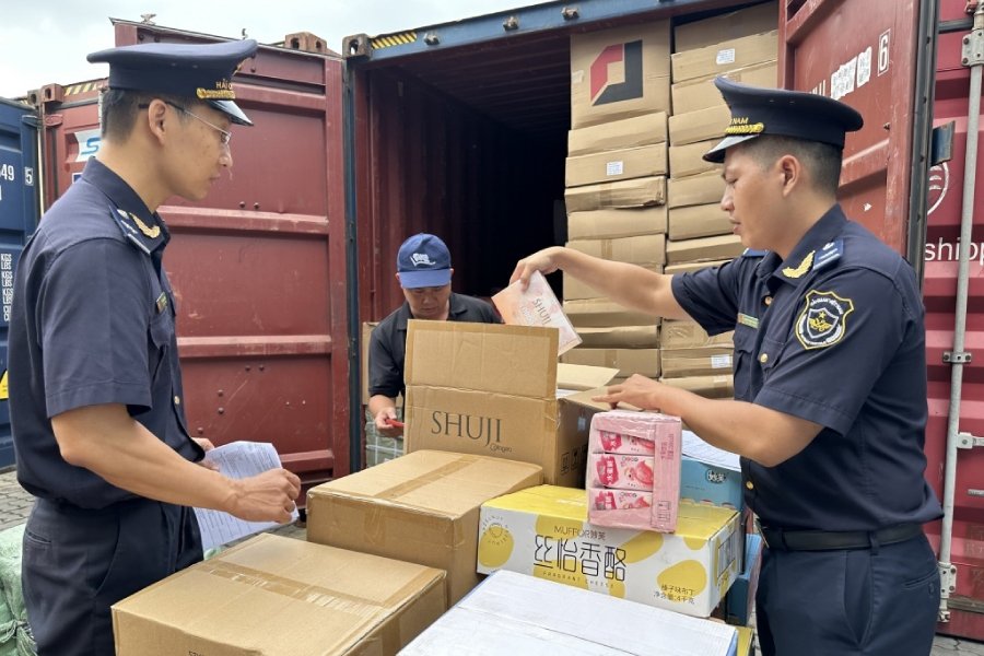 Hải quan triển khai thu thuế GTGT tự động đối với hàng hóa chuyển phát nhanh